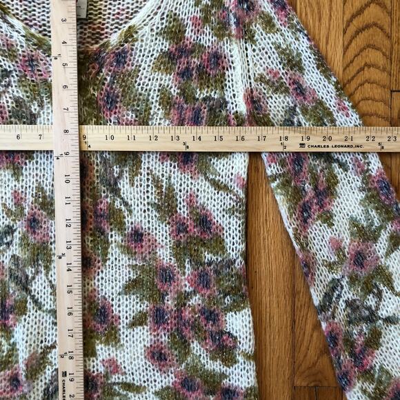 Lauren Conrad Disney NWOT Snow White Collection Floral Print Pullover Sweater M - Picture 8 of 11